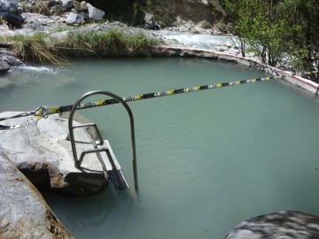 Дугоба альпсборы (Памиро-Алай) фото, май 2011