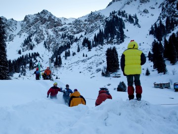Туюк-Су альпсборы (Тянь-Шань) фото, январь 2012