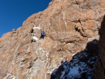 Туюк-Су альпсборы (Тянь-Шань) фото, январь 2012