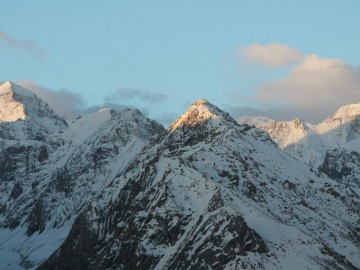 Дугоба (Памиро-Алай, Киргизия), май 2013