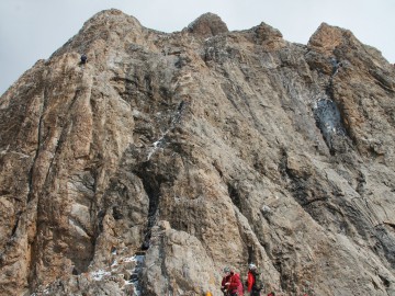 Дугоба (Памиро-Алай, Киргизия), май 2013