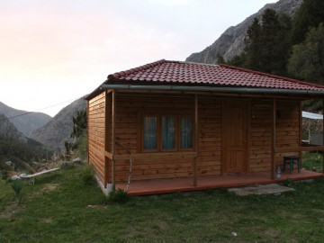 Дугоба (Памиро-Алай, Киргизия), май 2013