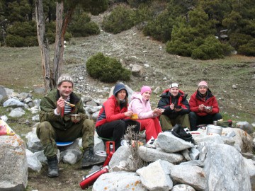 Дугоба (Памиро-Алай, Киргизия), май 2013