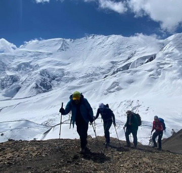 Восхождение на пятитысячник Юхина (5130 м) на Памире 7 смен