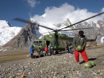Пик Коммунизма, пик Корженевской фото, июль-август 2008