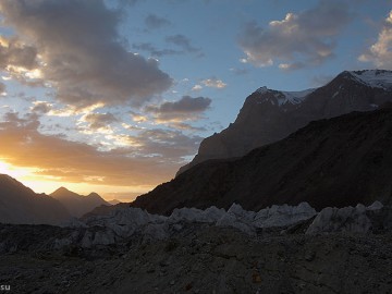 Пик Коммунизма, пик Корженевской фото, июль-август 2008