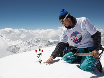 Пик Коммунизма, пик Корженевской фото, июль-август 2008