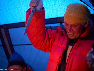 Пик Коммунизма, пик Корженевской фото, июль-август 2008